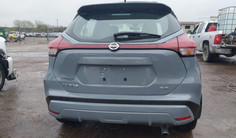 
								NISSAN KICKS full									