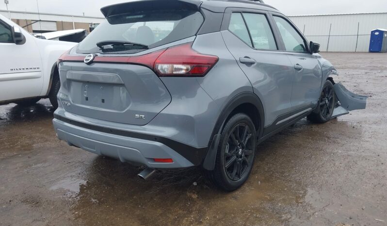 
								NISSAN KICKS full									