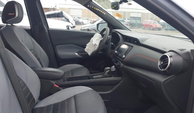 
								NISSAN KICKS full									