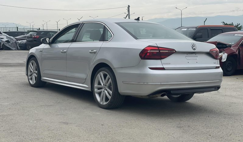 
								Volksvagen passat full									