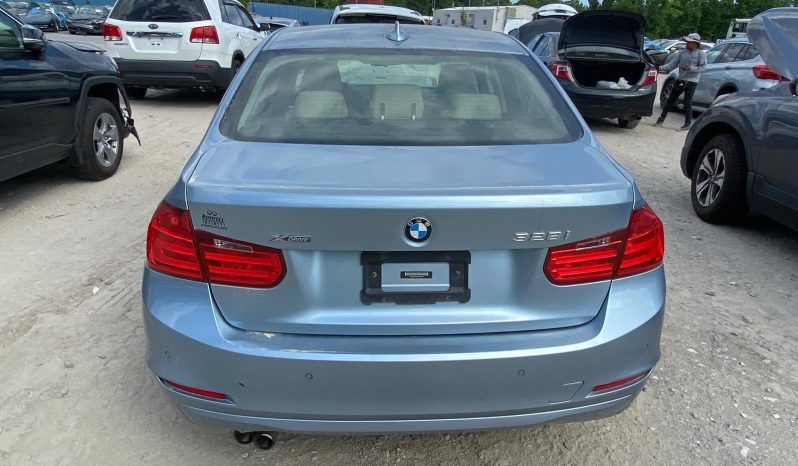 
								BMW 328 Xdrive 2015 full									