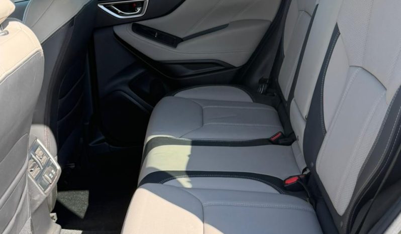 
								Subaru Forester full									