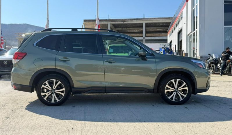 
								Subaru Forester full									