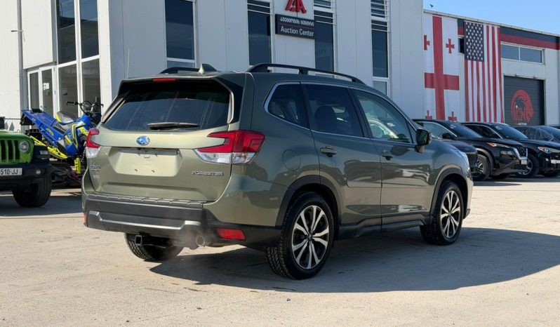 
								Subaru Forester full									