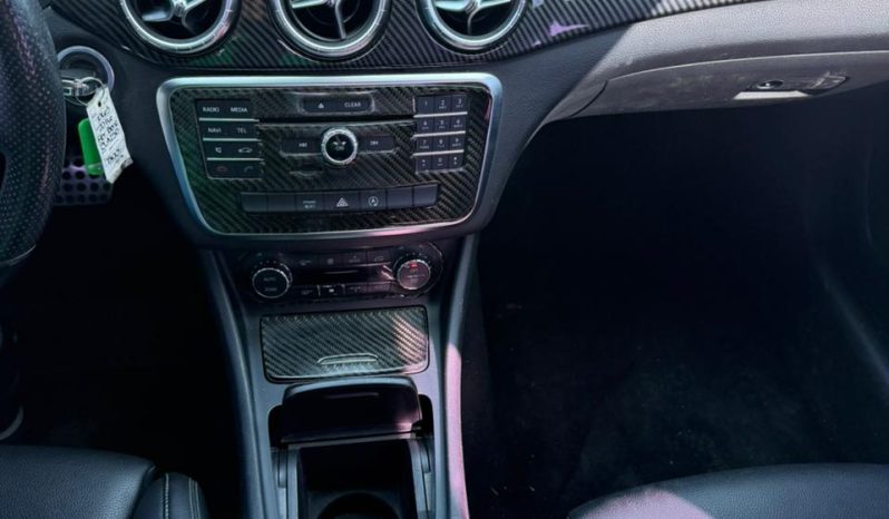 
								Mercedes-benz cla 250 full									