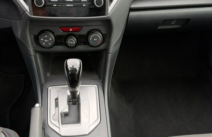 
								SUBARU CROSSTRECK full									