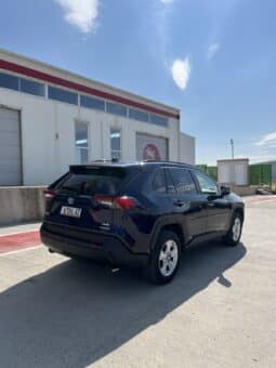
										TOYOTA RAV 4 XLE full									