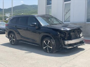 TOYOTA HIGLANDER
