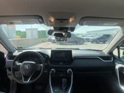 
										TOYOTA RAV 4 XLE full									