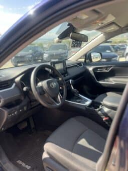 
										TOYOTA RAV 4 XLE full									