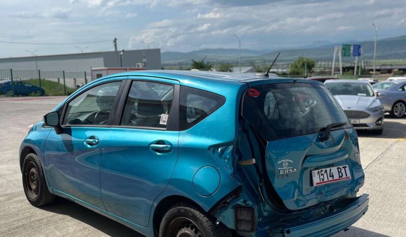 
								nissan versa full									