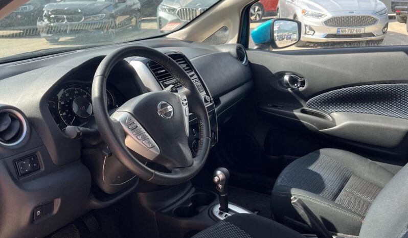 
								nissan versa full									