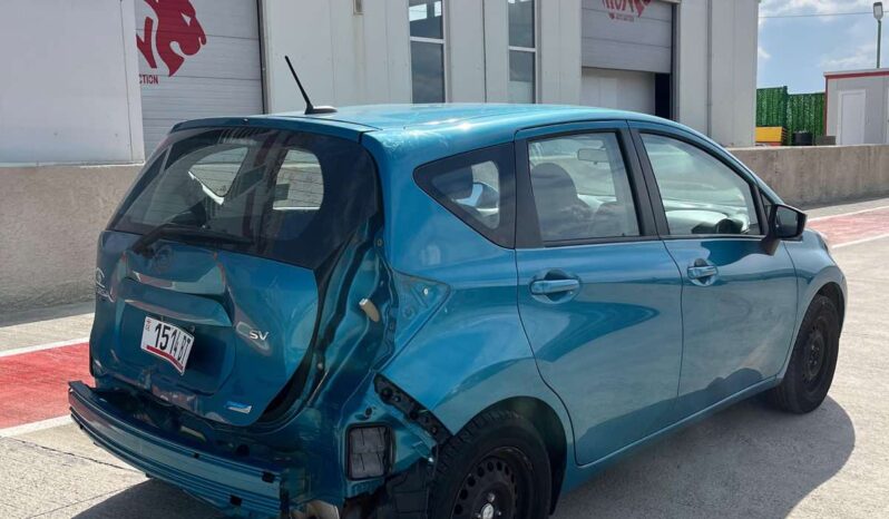 
								nissan versa full									