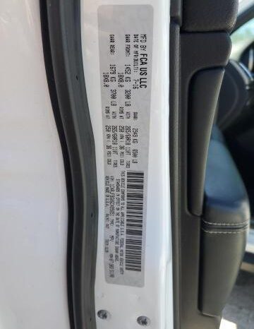 
								JEEP GRAND CHEROKKE full									