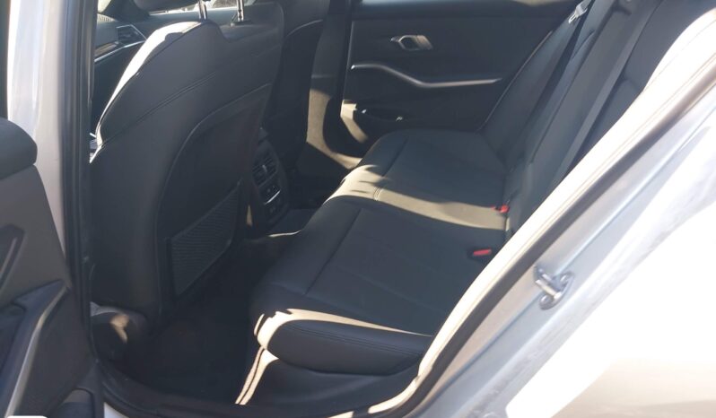 
								BMW 330 full									