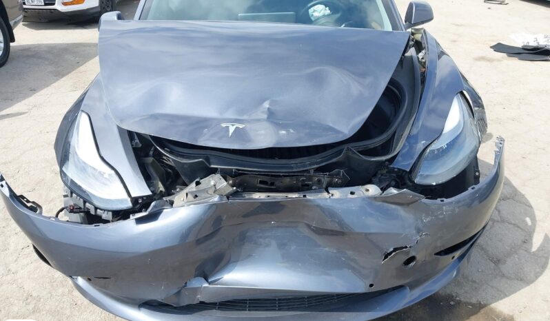 
								TESLA MODEL 3 full									
