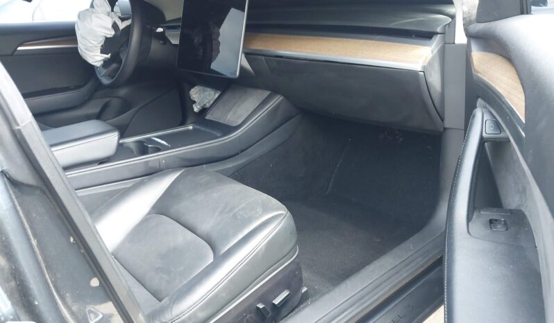 
								TESLA MODEL 3 full									
