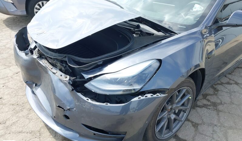
								TESLA MODEL 3 full									