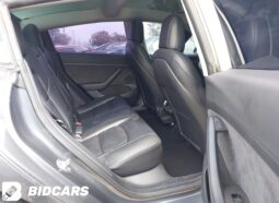 
										TESLA MODEL 3 full									
