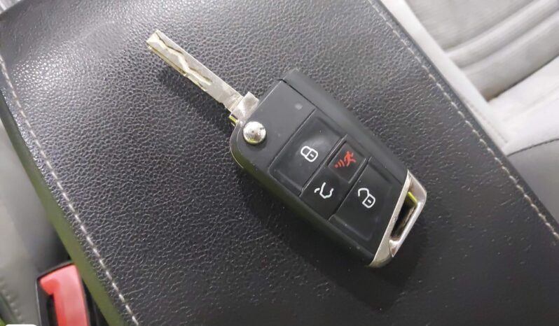 
								VOLKSWAGEN TIGUAN full									