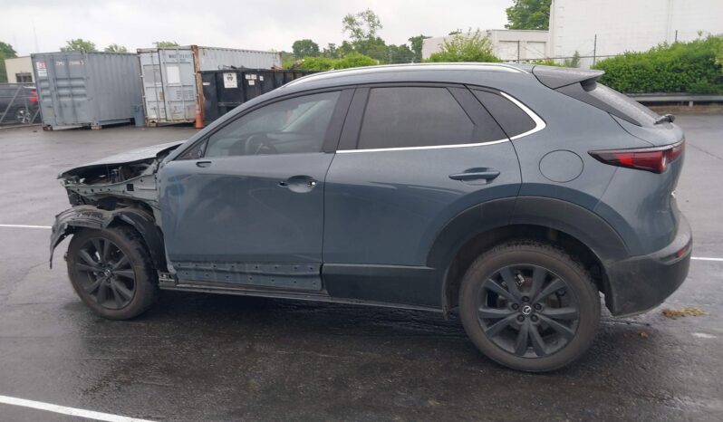 
								MAZDA CX-30 full									