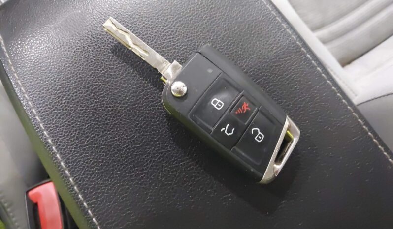 
								VOLKSWAGEN TIGUAN full									