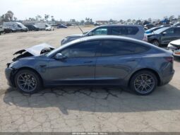 
										TESLA MODEL 3 full									