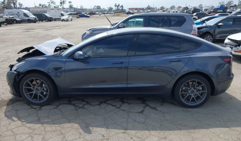 
								TESLA MODEL 3 full									