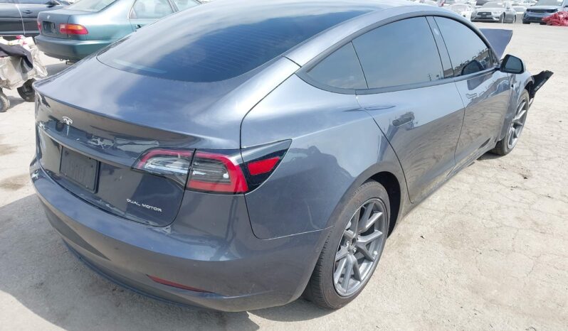 
								TESLA MODEL 3 full									