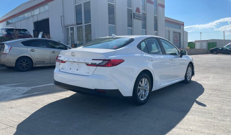 
								Toyota Camry full									