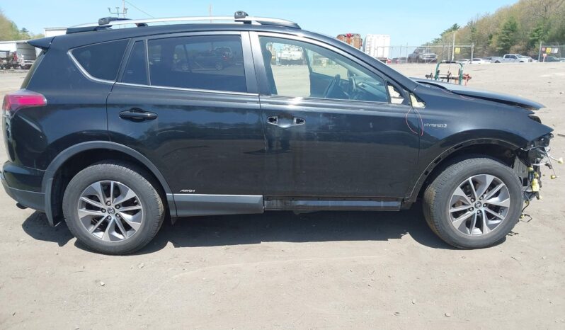 
								TOYOTA RAV4 full									