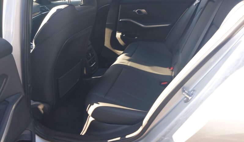 
								BMW 330 full									