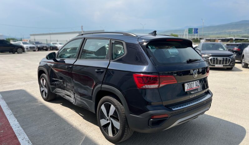 
								VOLKSWAGEN TAOS full									