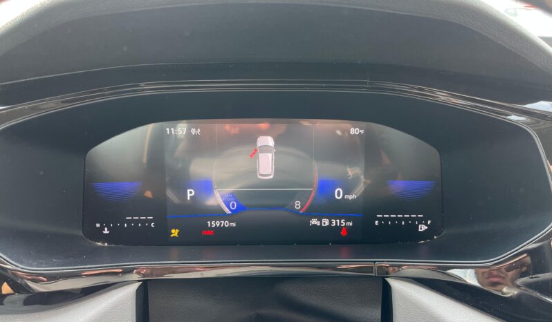 
								VOLKSWAGEN TAOS full									