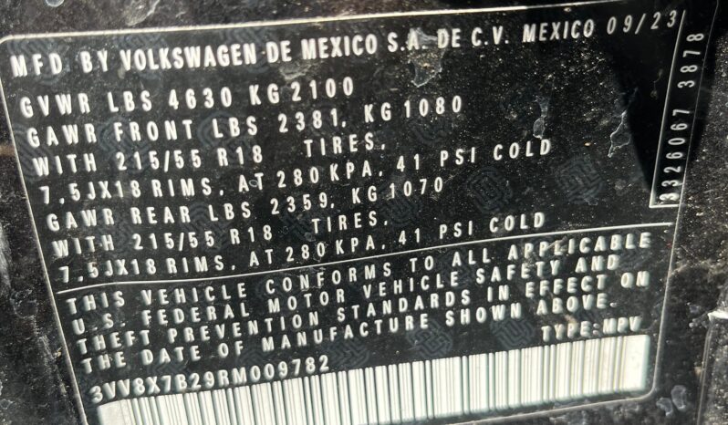 
								VOLKSWAGEN TAOS full									