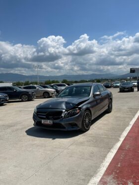 Mercedes-Benz C300
