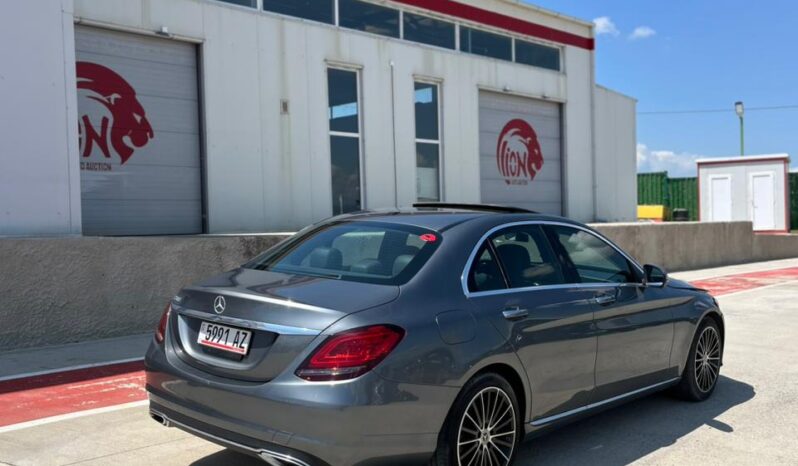 
								Mercedes-Benz C300 full									