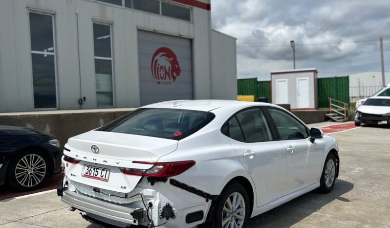 
								Toyota Camry full									