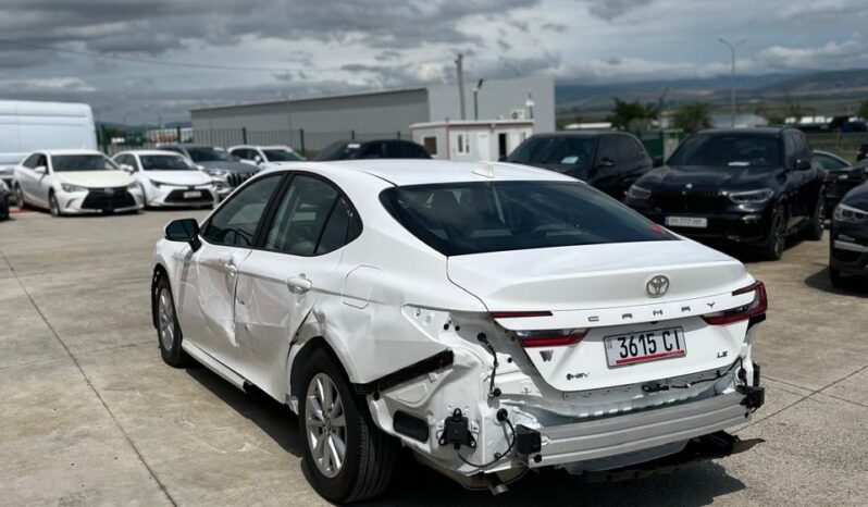 
								Toyota Camry full									