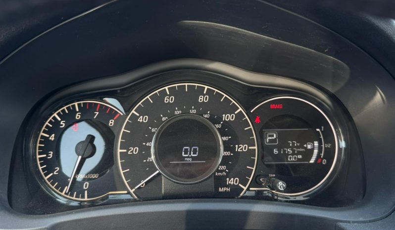 
								nissan versa full									