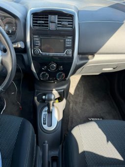 
										nissan versa full									