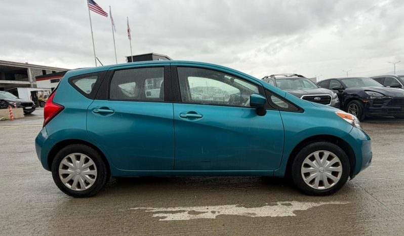 
								nissan versa full									