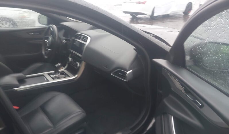 
								JAGUAR XE full									