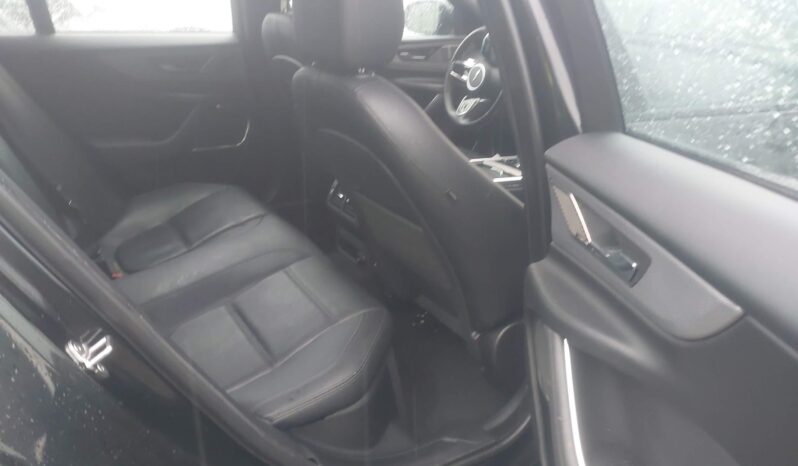 
								JAGUAR XE full									