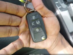 
										VOLKSWAGEN PASSAT full									