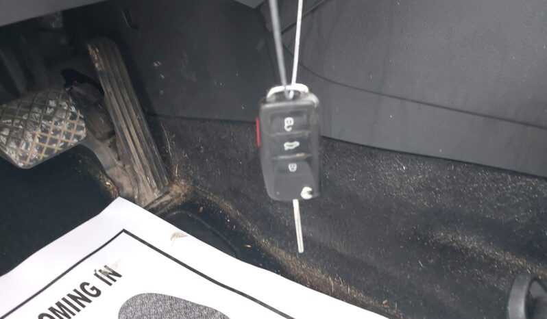 
								VOLKSWAGEN JETTA full									