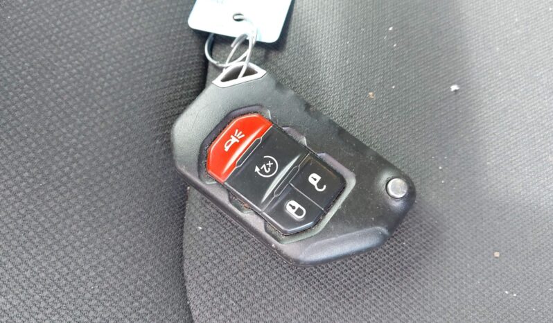 
								Jeep Wrangler, Unlimited Sport S 4X4 full									