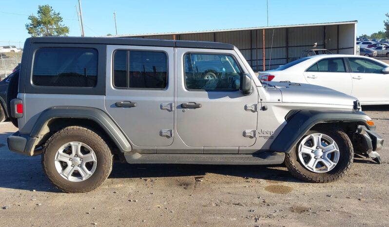 
								Jeep Wrangler full									