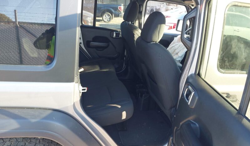 
								Jeep Wrangler full									