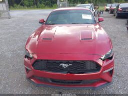 FORD MUSTANG